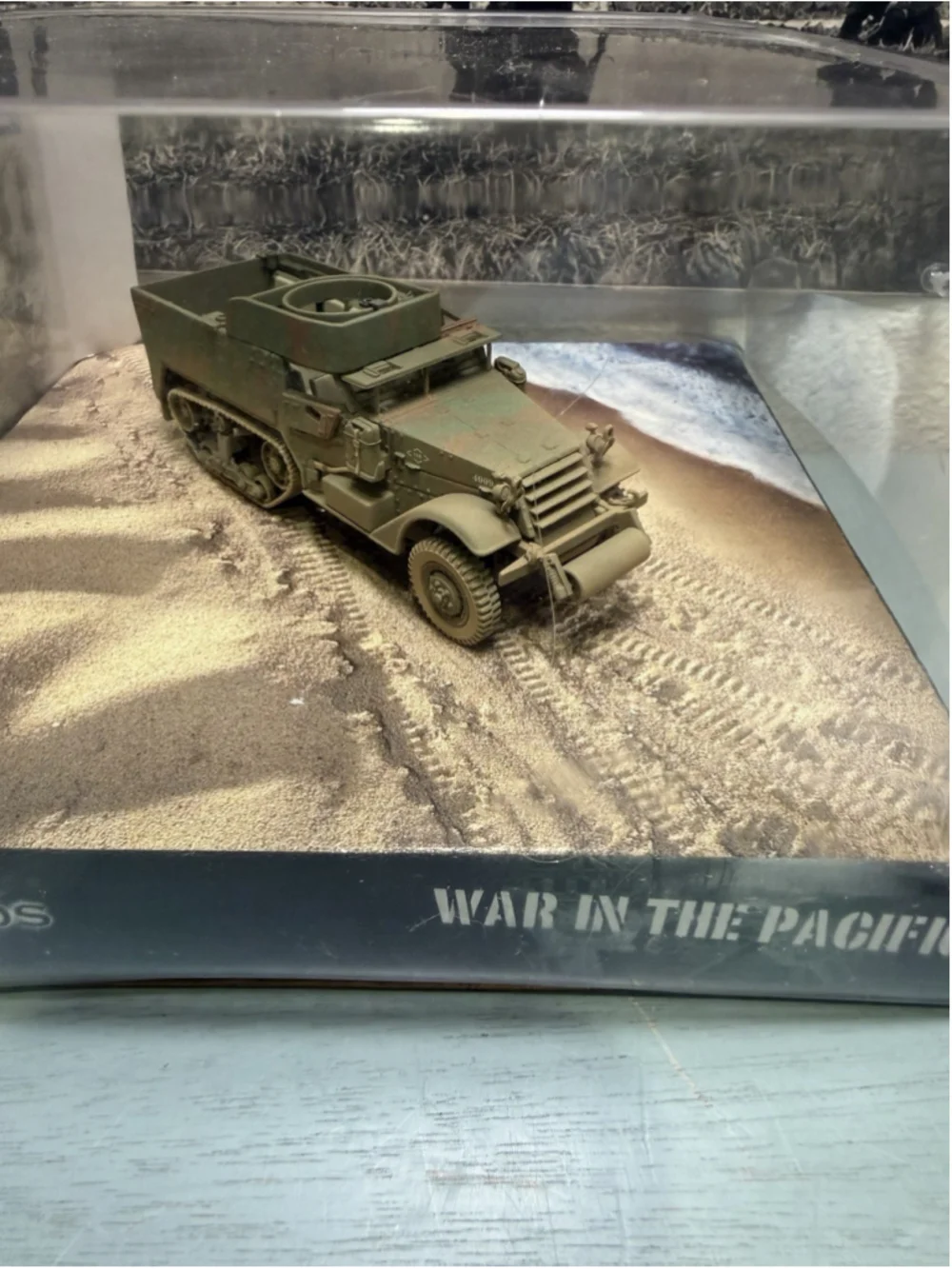 Corgi WWII Legends CC60406 M3A1 Half-Track USMC Bougainville 1943 1:50